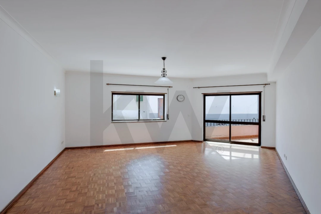 Apartamento T2 para Venda em Atouguia da Baleia Foto 15