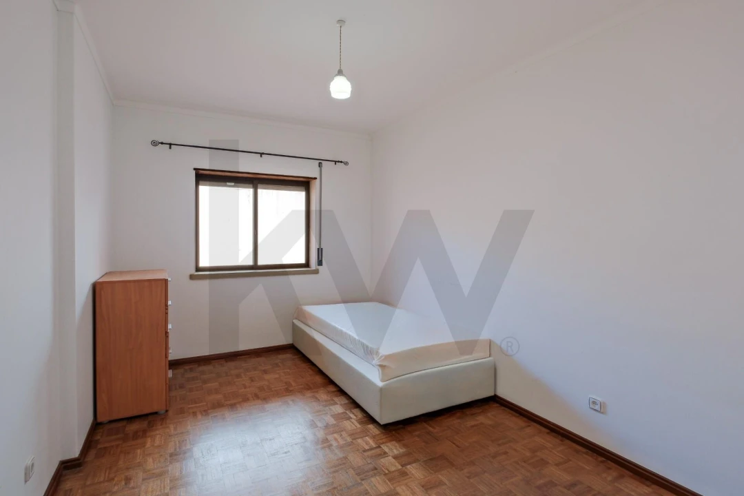 Apartamento T2 para Venda em Atouguia da Baleia Foto 3