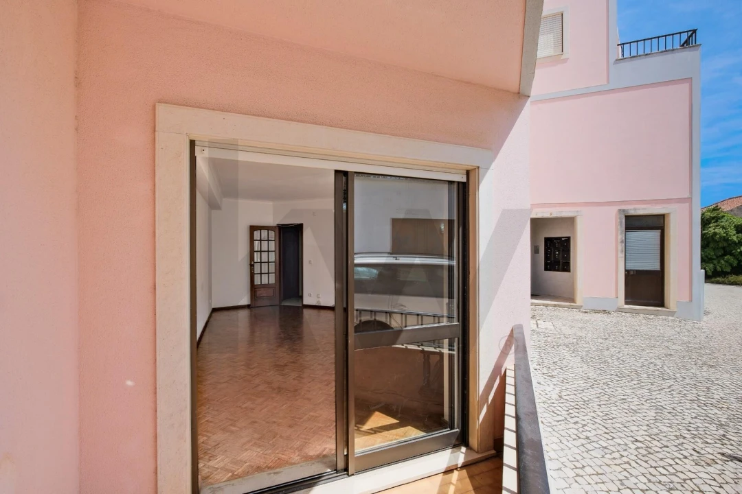 Apartamento T2 para Venda em Atouguia da Baleia Foto 19