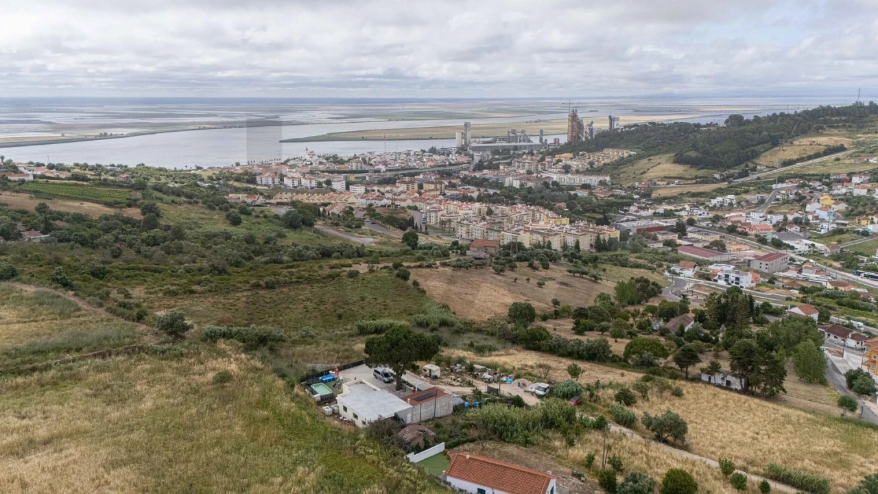 Terreno para Venda em Alhandra, São João dos Montes e Calhandriz Foto 17