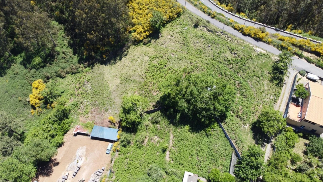 Terreno para Venda em Camacha Foto 5