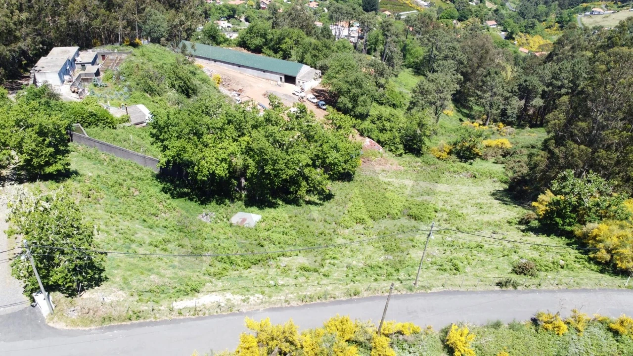 Terreno para Venda em Camacha Foto 13