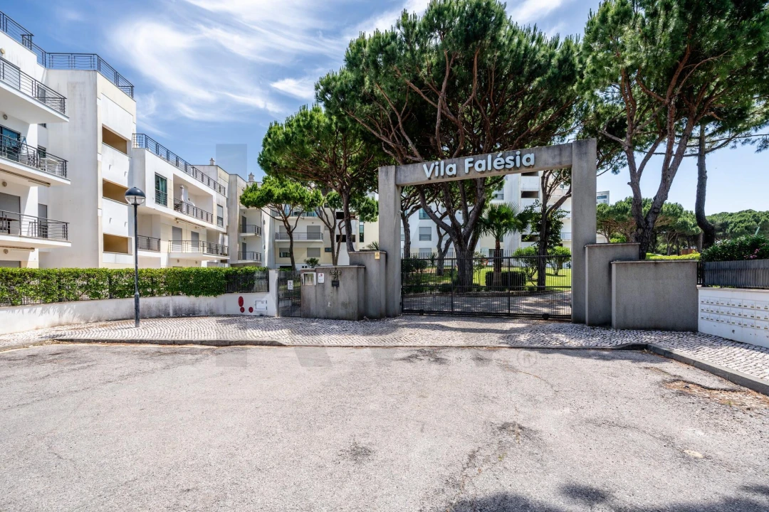 Apartamento T1 para Venda em Albufeira e Olhos de Água Foto 32