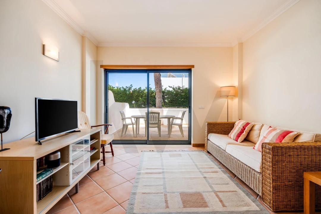 Apartamento T1 para Venda em Albufeira e Olhos de Água Foto 3