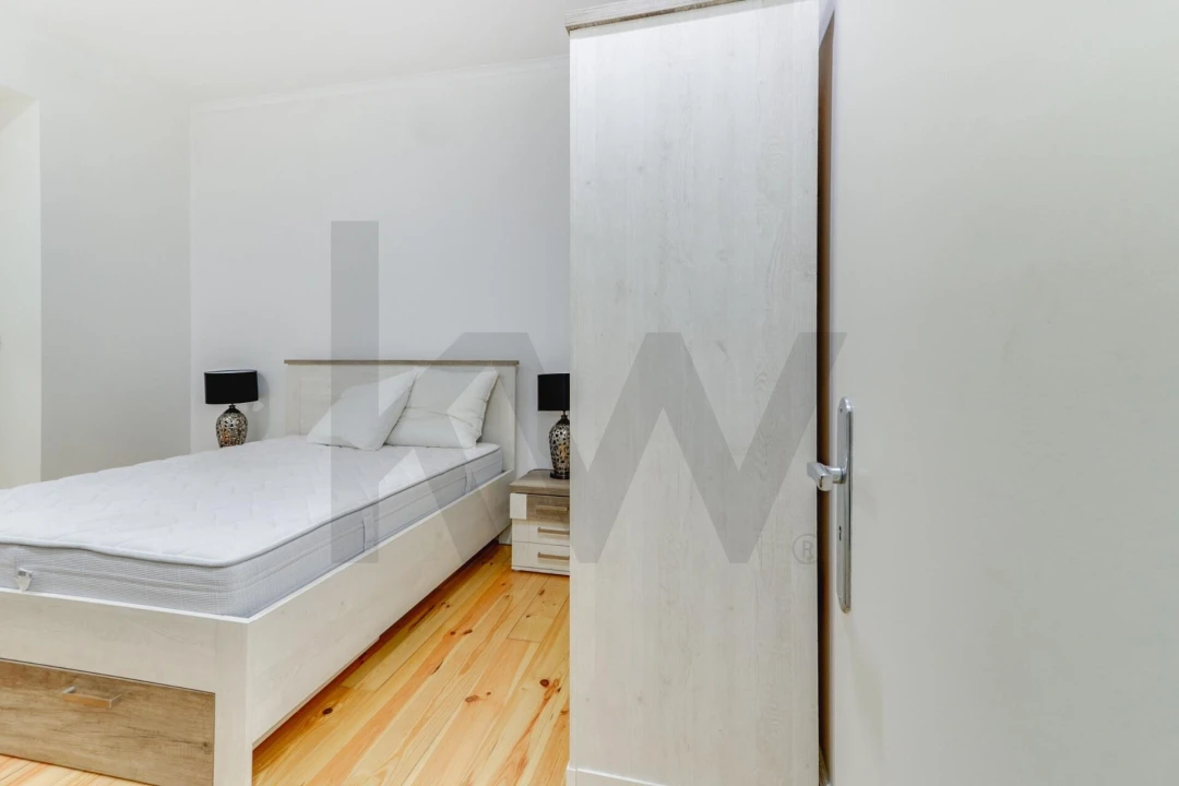 Apartamento T2 para Venda em Santo António Foto 16