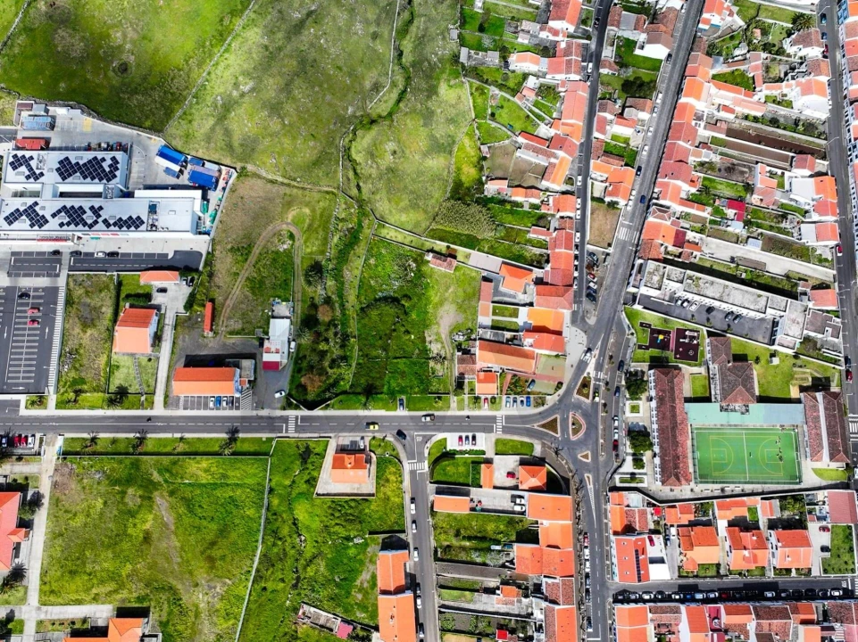 Moradia T2 para Venda em Vila do Porto Foto 13