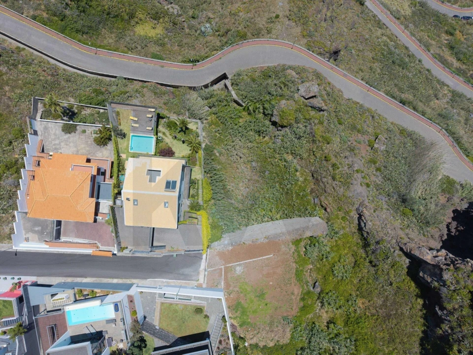 Terreno para Venda em Caniço Foto 3