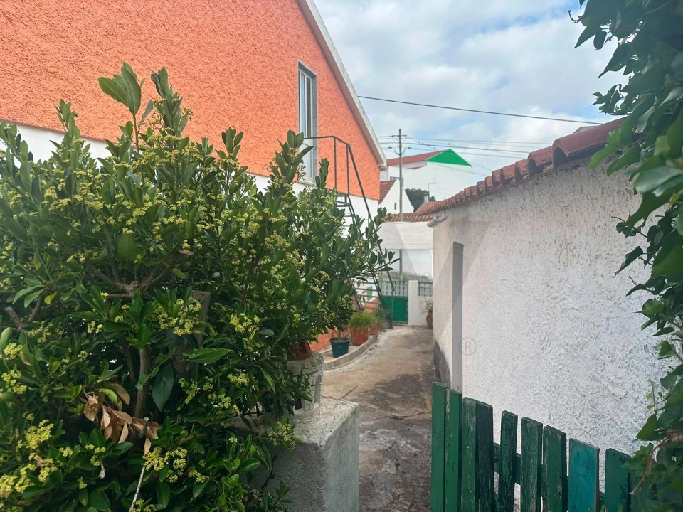 Moradia T2 para Venda em Ramalhal Foto 1