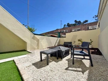 Apartamento T1 para Venda em Camarate, Unhos e Apelação
