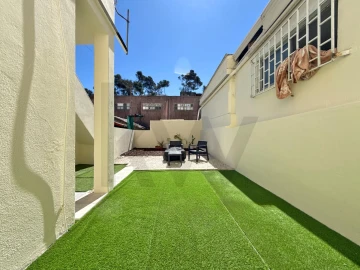 Apartamento T1 para Venda em Camarate, Unhos e Apelação