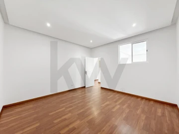 Apartamento T1 para Venda em Camarate, Unhos e Apelação
