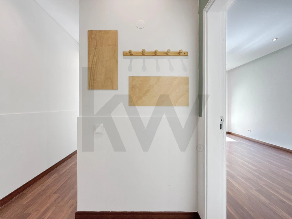 Apartamento T1 para Venda em Camarate, Unhos e Apelação Foto 8