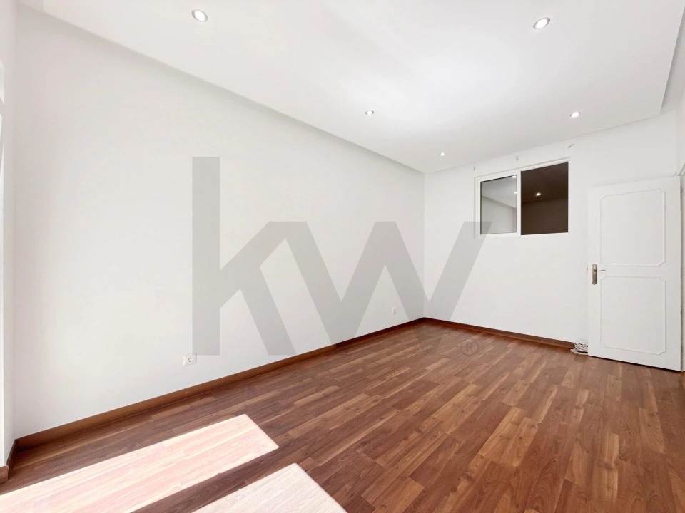 Apartamento T1 para Venda em Camarate, Unhos e Apelação Foto 10