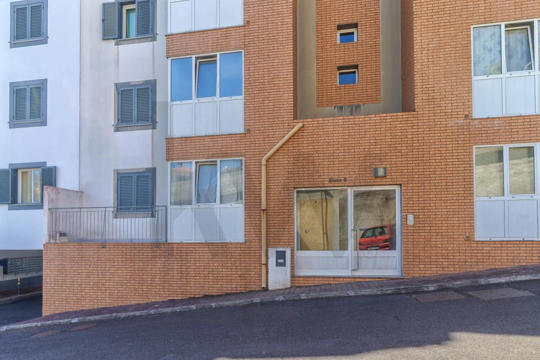 Apartamento T2 para Venda em Caniço Foto 38
