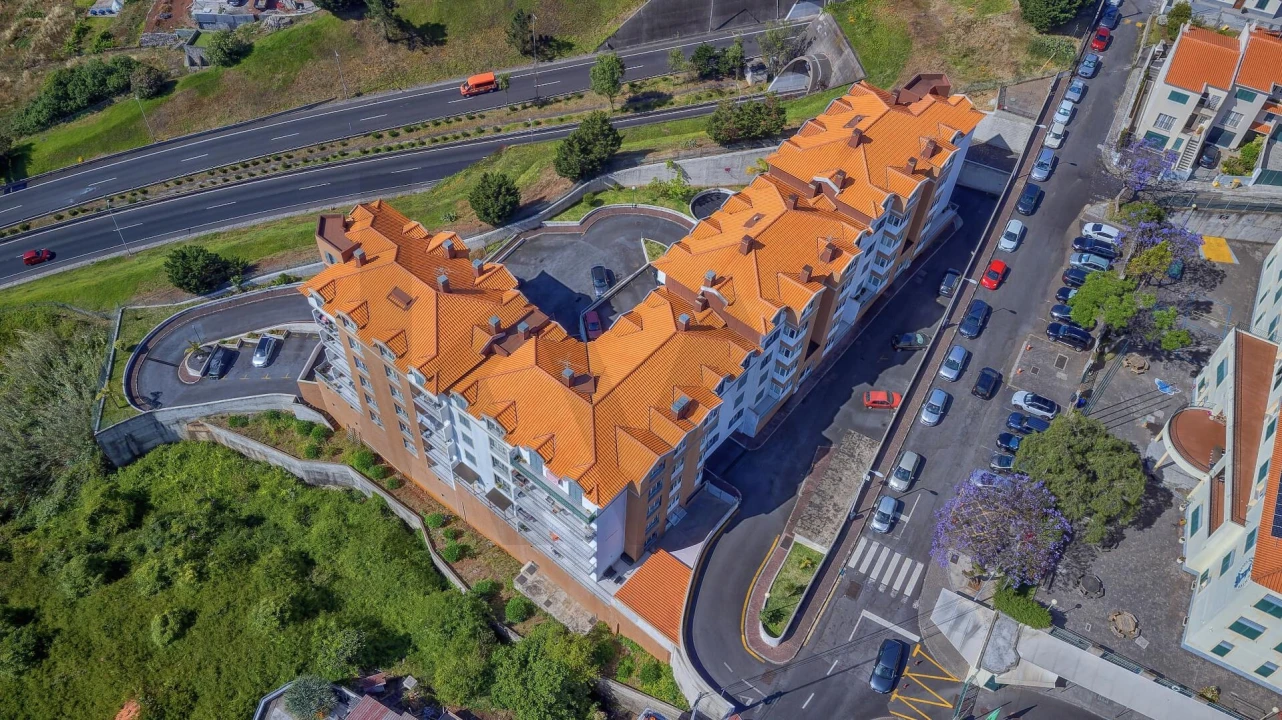 Apartamento T2 para Venda em Caniço Foto 25