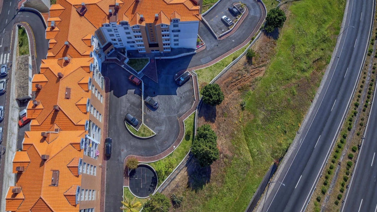 Apartamento T2 para Venda em Caniço Foto 22