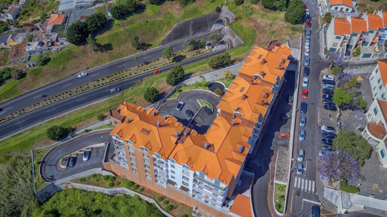 Apartamento T2 para Venda em Caniço Foto 24