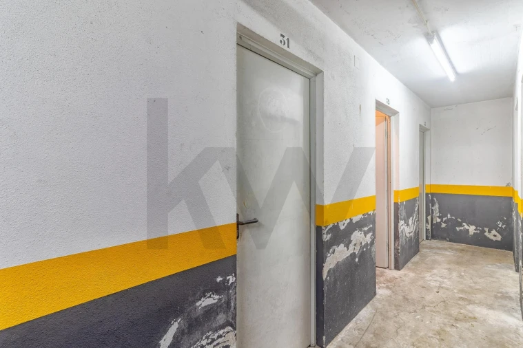 Apartamento T2 para Venda em Caniço Foto 35