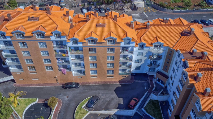Apartamento T2 para Venda em Caniço Foto 16