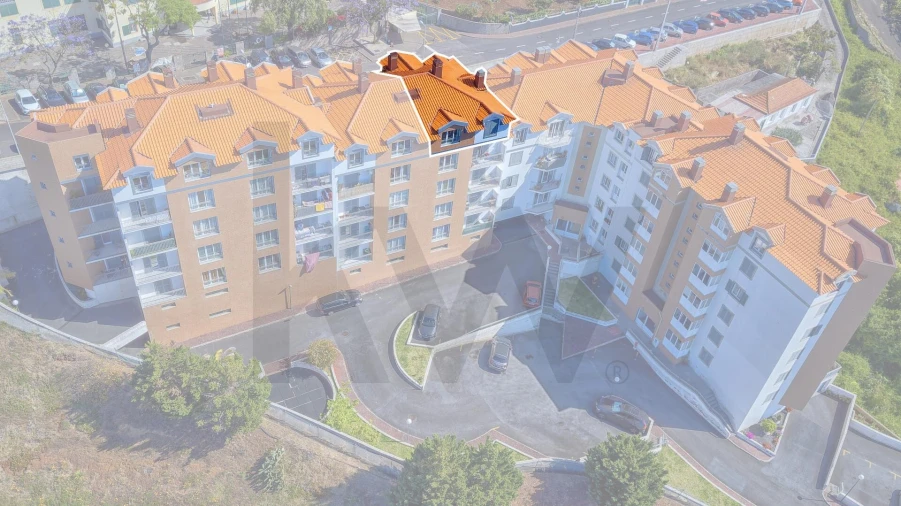 Apartamento T2 para Venda em Caniço Foto 19