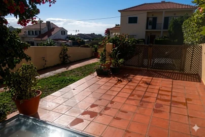 Moradia T3 para Arrendamento em São Martinho