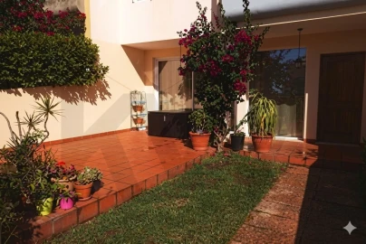 Moradia T3 para Arrendamento em São Martinho