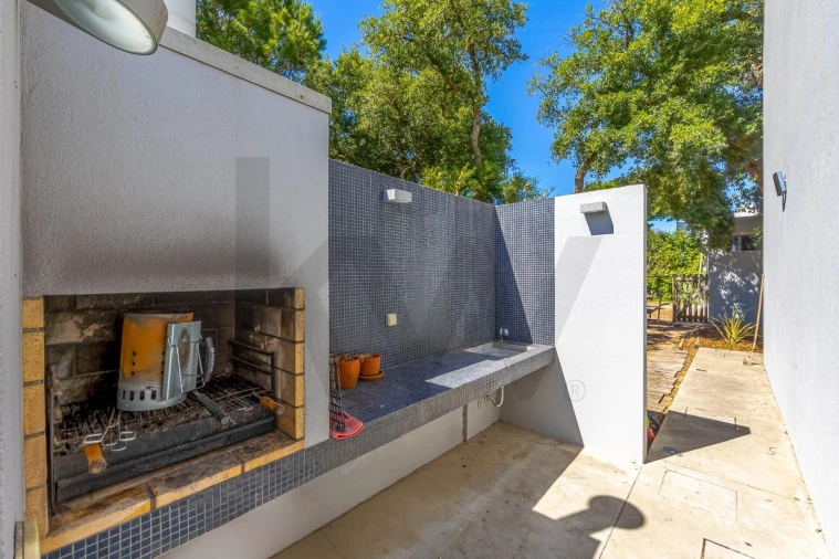 Moradia T5 para Venda em Santo Estêvão Foto 41