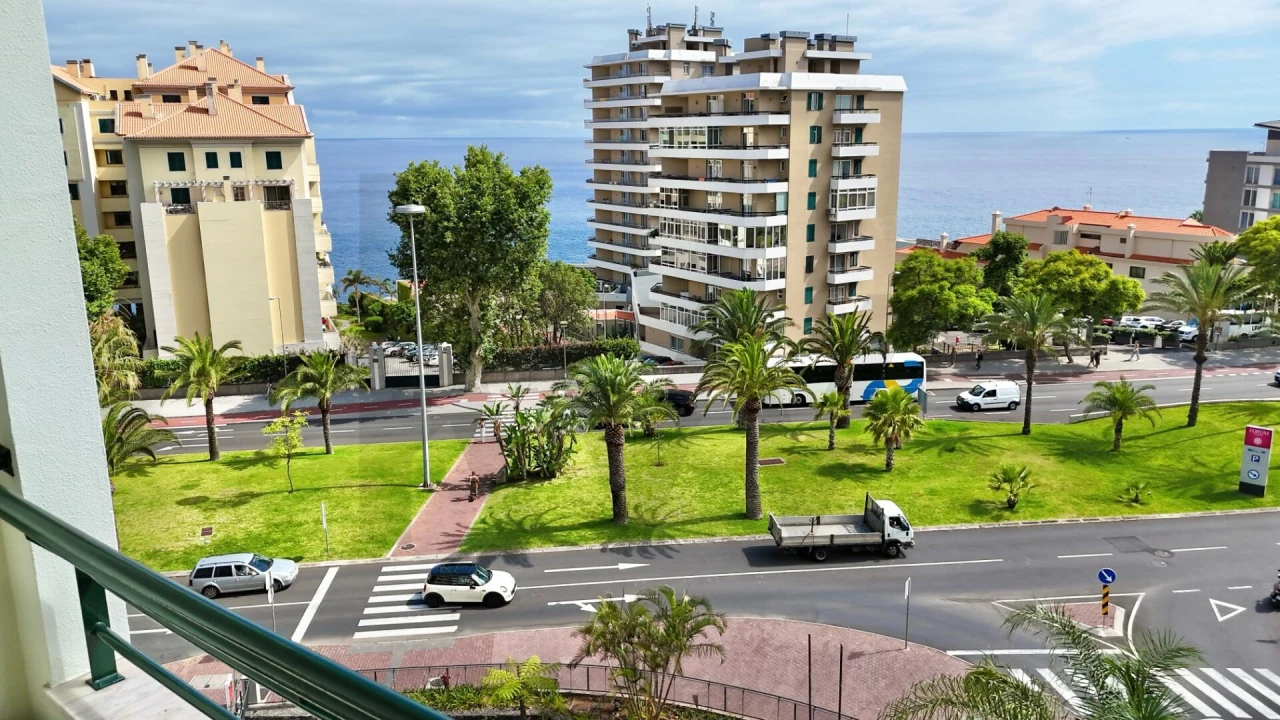 Apartamento T1 para Venda em São Martinho Foto 10