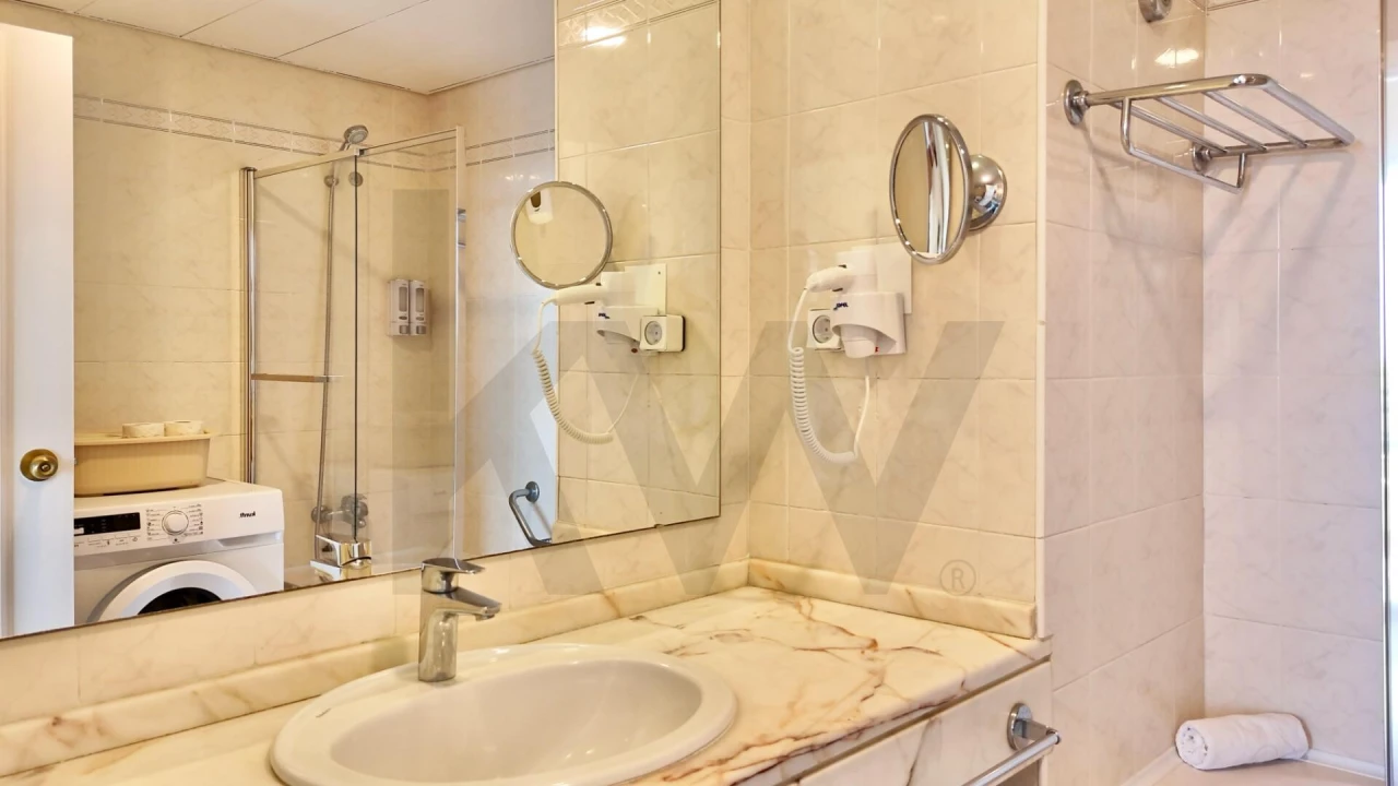 Apartamento T1 para Venda em São Martinho Foto 16