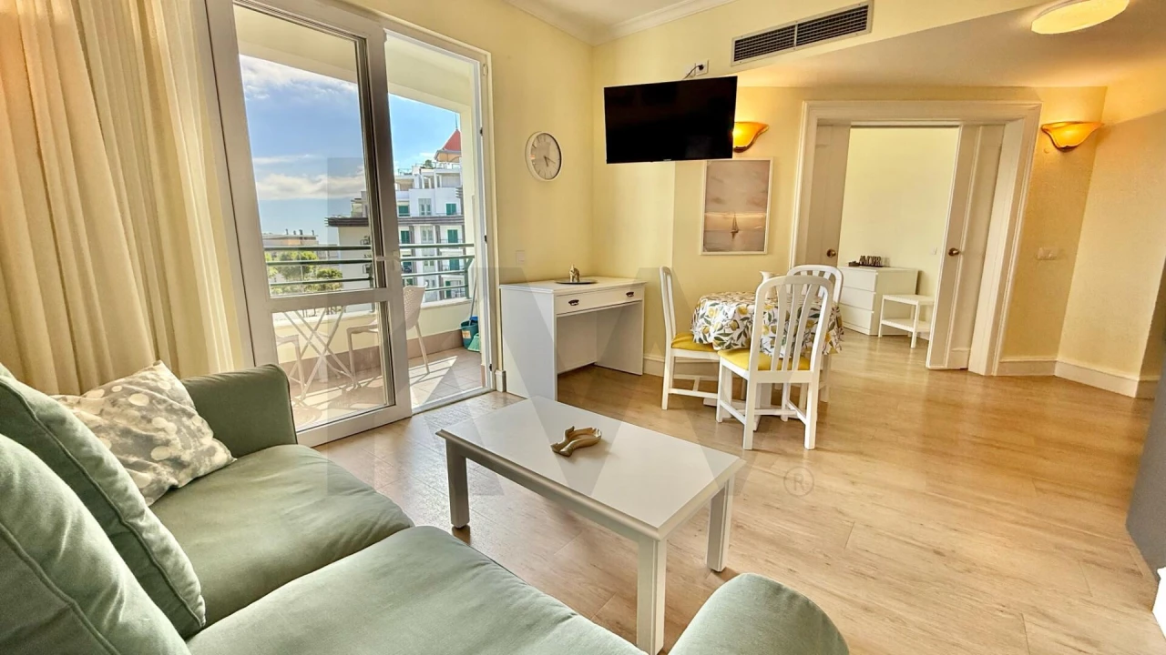 Apartamento T1 para Venda em São Martinho Foto 8