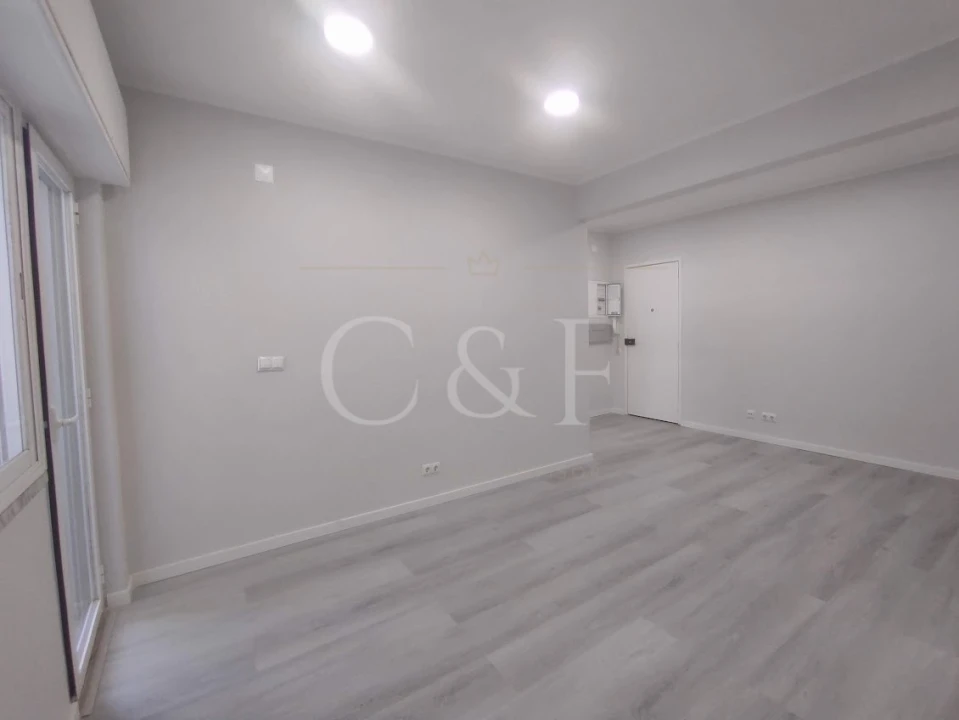 Apartamento T1 para Venda em Venteira Foto 7