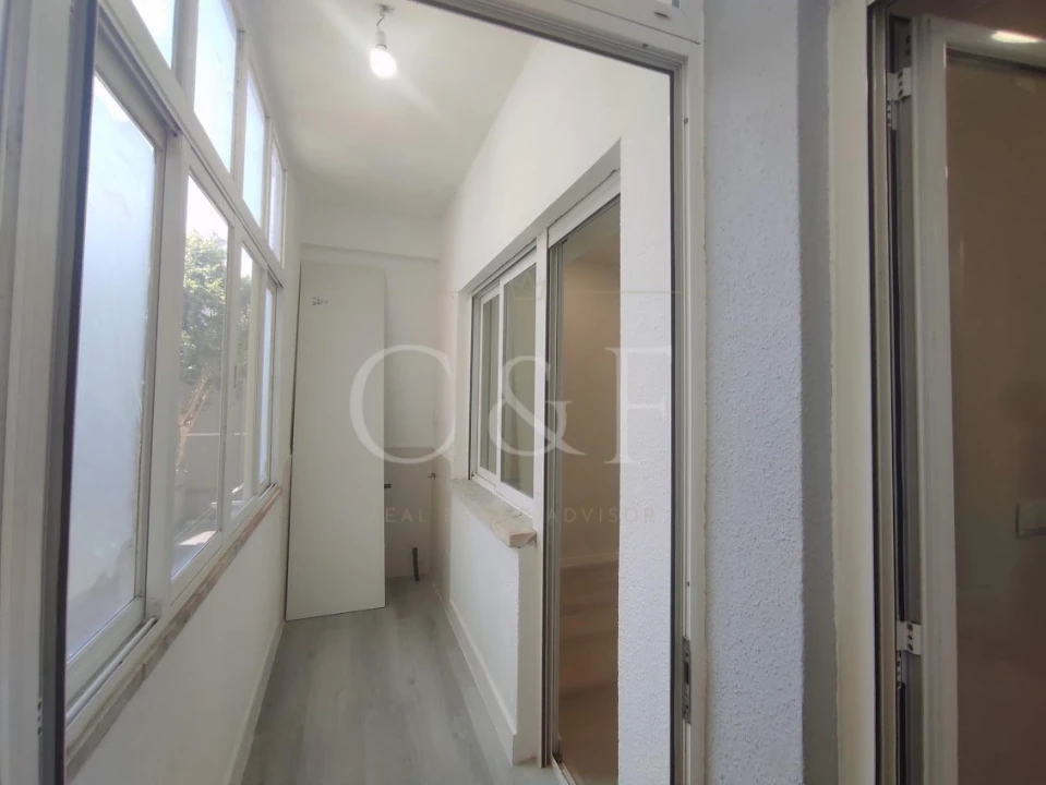 Apartamento T1 para Venda em Venteira Foto 11