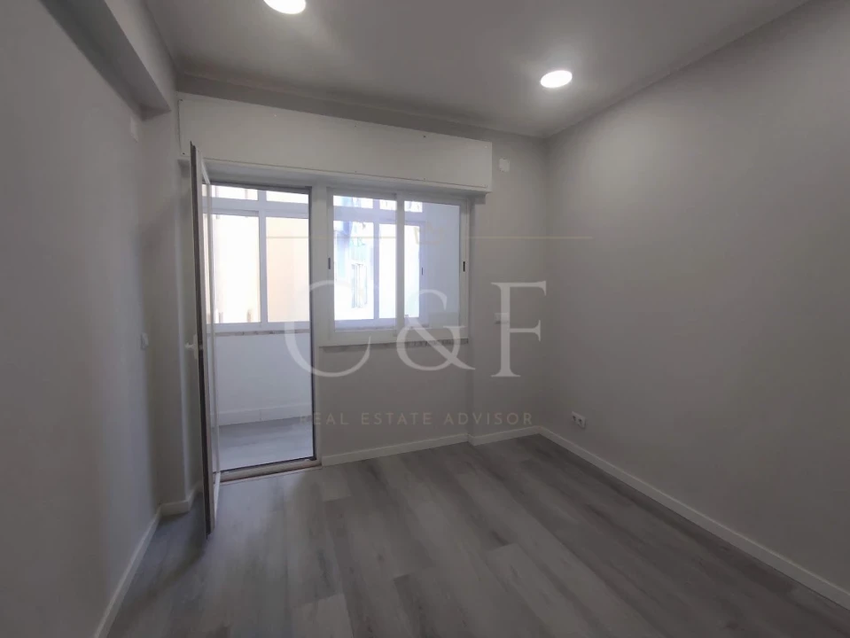 Apartamento T1 para Venda em Venteira Foto 14