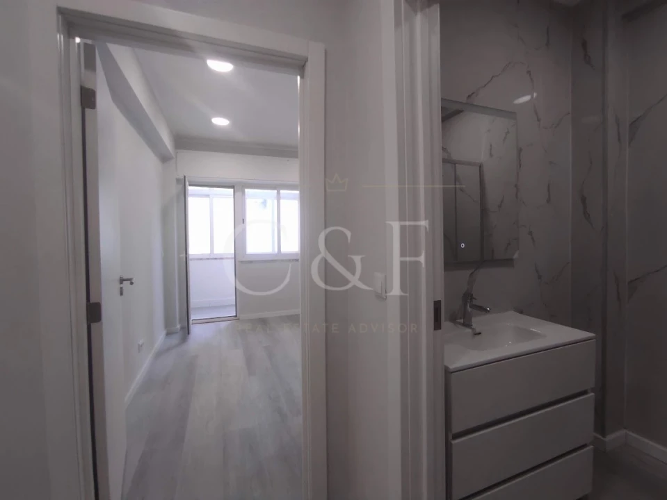 Apartamento T1 para Venda em Venteira Foto 19
