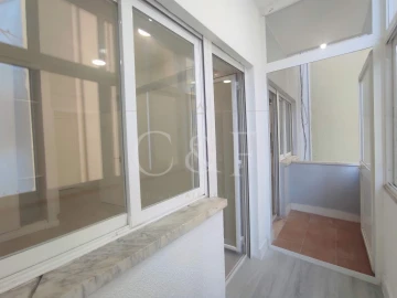 Apartamento T1 para Venda em Venteira