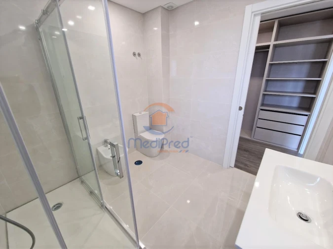 Apartamento T2 para Venda em Ramada e Caneças Foto 13