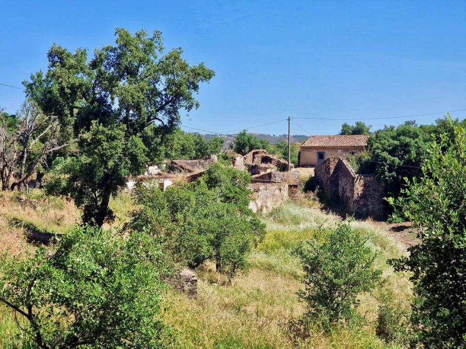 Moradia para Venda em Santa Catarina da Fonte do Bispo Foto 1