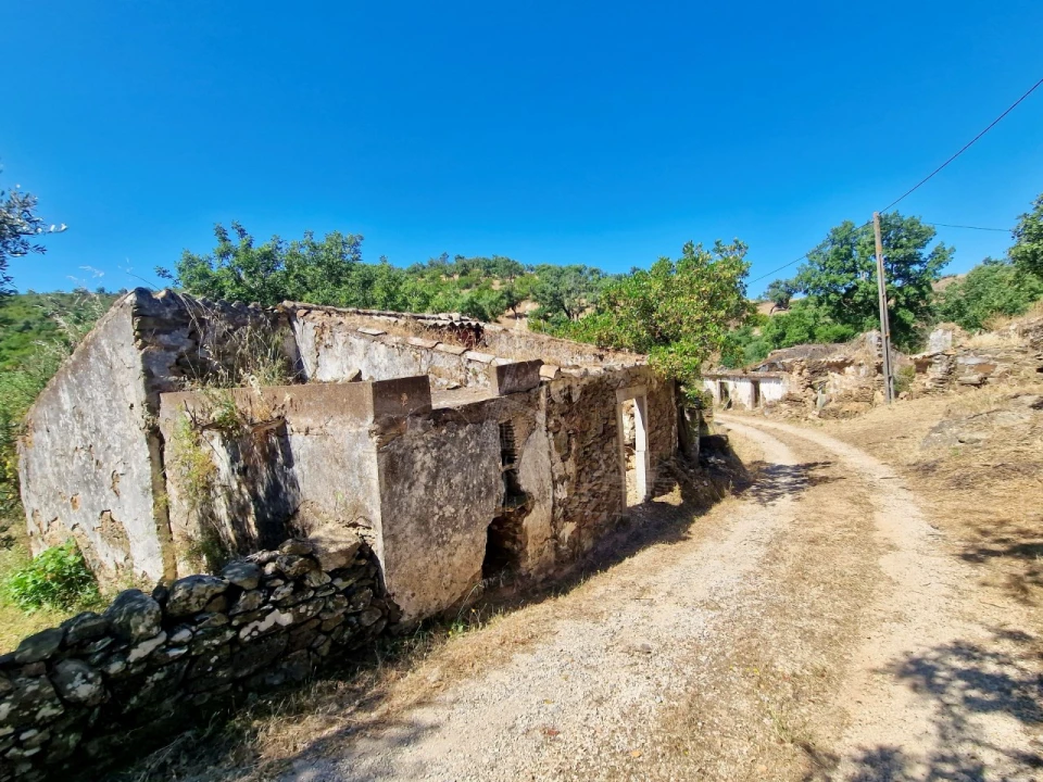 Moradia para Venda em Santa Catarina da Fonte do Bispo Foto 2