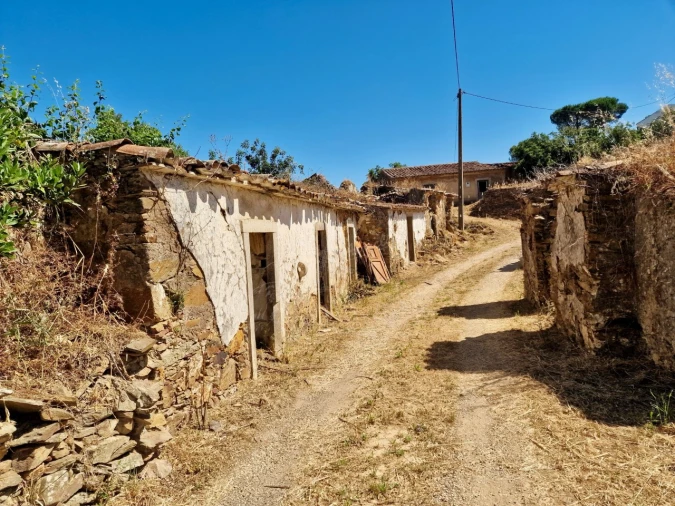 Moradia para Venda em Santa Catarina da Fonte do Bispo Foto 3