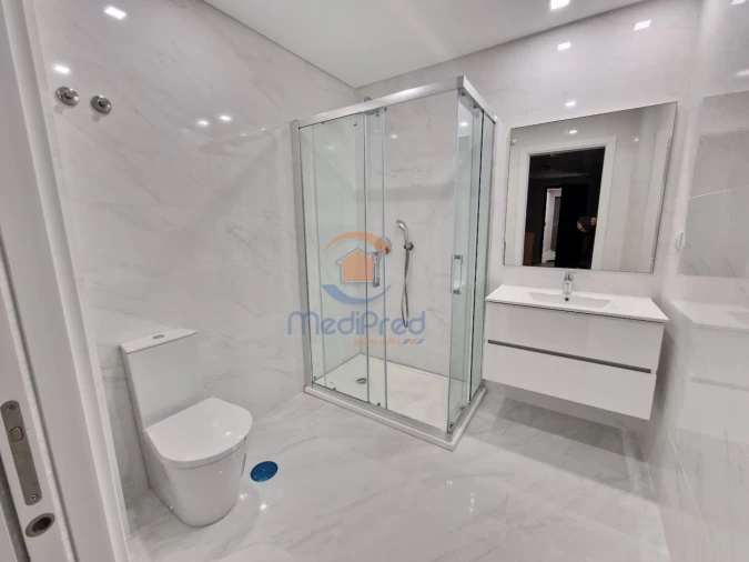 Apartamento T2 para Venda em Ramada e Caneças Foto 16