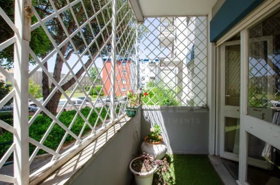 Apartamento T5 para Venda em Oeiras e São Julião da Barra, Paço de Arcos e Caxias