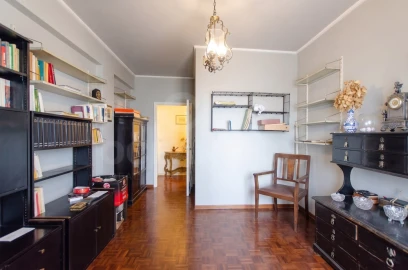 Apartamento T5 para Venda em Oeiras e São Julião da Barra, Paço de Arcos e Caxias
