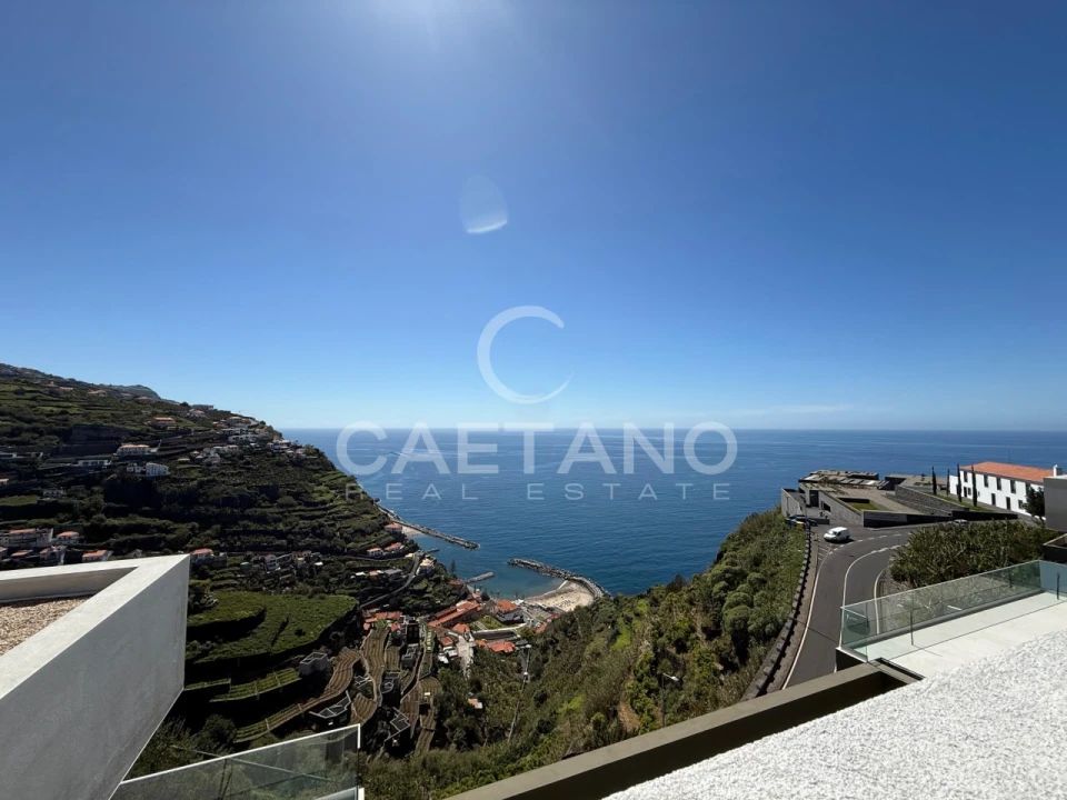 Moradia T3 para Venda em Calheta Foto 38