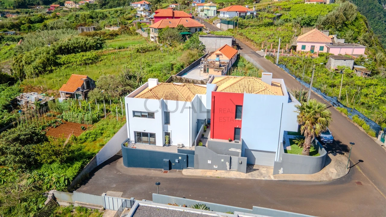 Moradia T3 para Venda em São Jorge Foto 37
