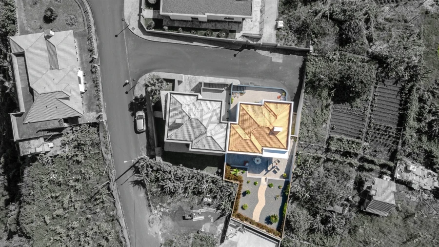Moradia T3 para Venda em São Jorge Foto 40
