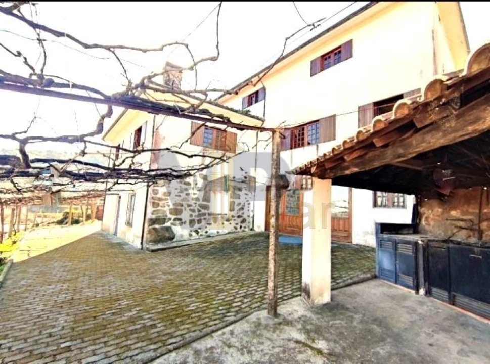 Quinta T5 para Arrendamento em Roriz Foto 8