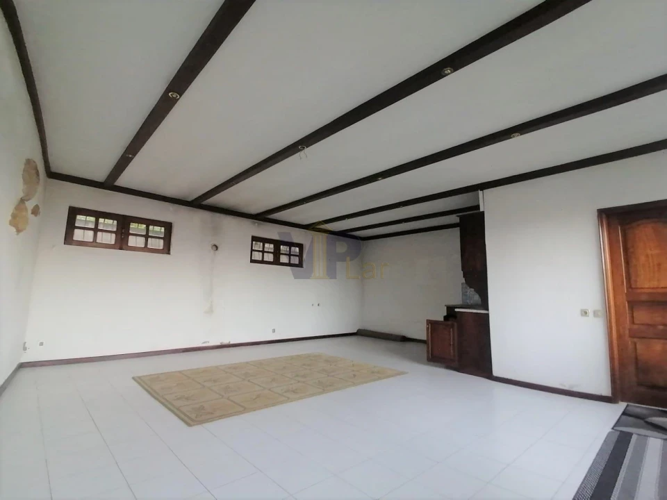 Quinta T5 para Arrendamento em Roriz Foto 19