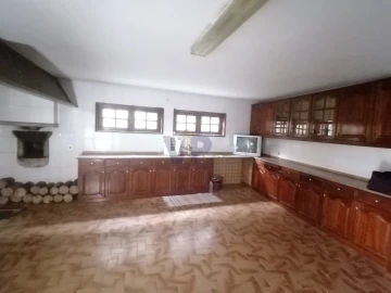 Quinta T5 para Arrendamento em Roriz