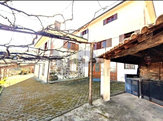 Quinta T5 para Arrendamento em Roriz Foto 8