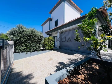 Moradia T5 para Venda em Almancil